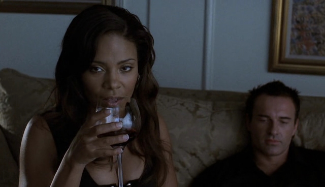 Charmed-Online-dot-NL-NipTuck4x15-2491.jpg Charmed-Online-dot-NL-NipTuck4x15-2491.jpg