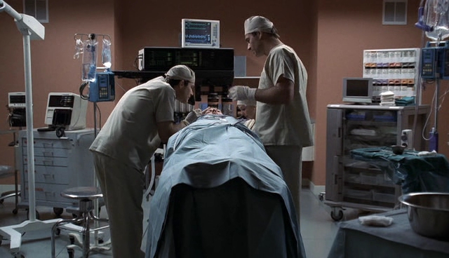 Charmed-Online-dot-NL-NipTuck4x15-2784.jpg Charmed-Online-dot-NL-NipTuck4x15-2784.jpg