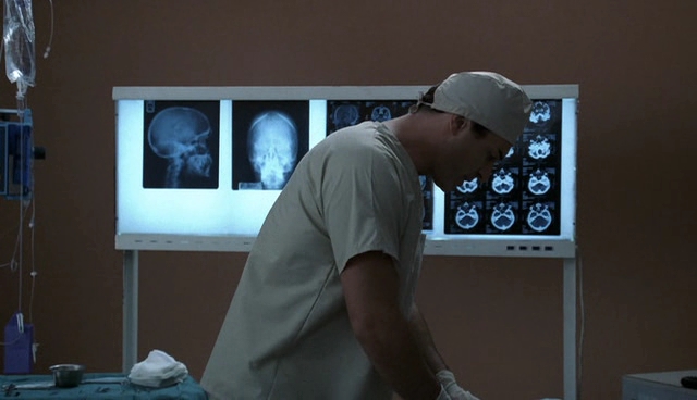 Charmed-Online-dot-NL-NipTuck4x15-2789.jpg Charmed-Online-dot-NL-NipTuck4x15-2789.jpg