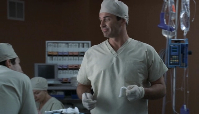 Charmed-Online-dot-NL-NipTuck4x15-2838.jpg