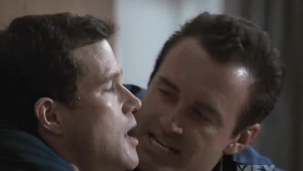 Charmed-Online-dot-NL-NipTuck5x01-0171.jpg