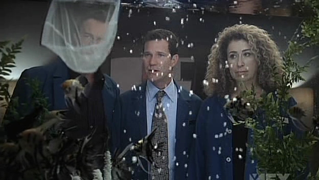 Charmed-Online-dot-NL-NipTuck5x01-0214.jpg