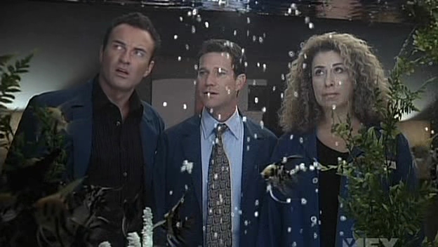 Charmed-Online-dot-NL-NipTuck5x01-0215.jpg