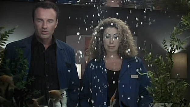 Charmed-Online-dot-NL-NipTuck5x01-0238.jpg