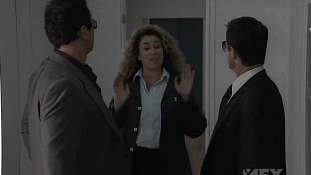 Charmed-Online-dot-NL-NipTuck5x01-0762.jpg