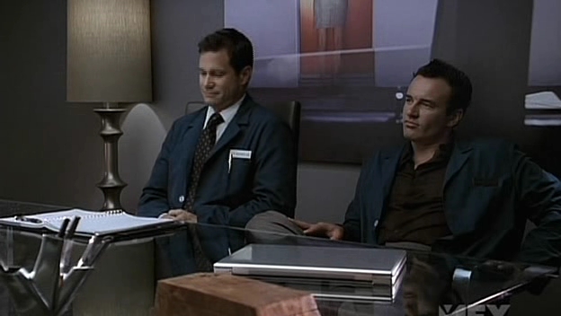 Charmed-Online-dot-NL-NipTuck5x01-0839.jpg
