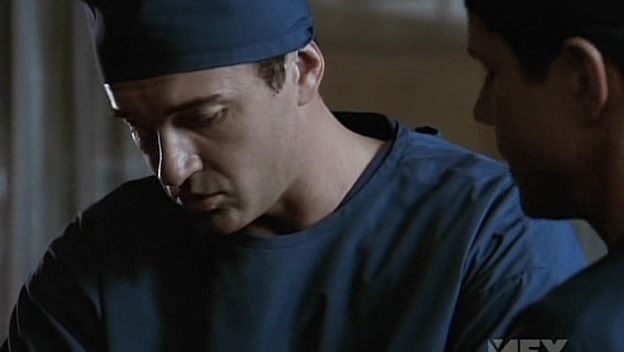 Charmed-Online-dot-NL-NipTuck5x01-0882.jpg