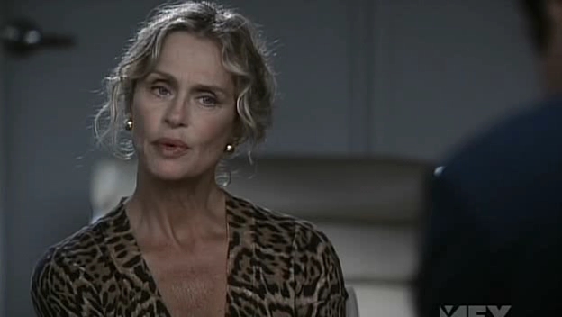 Charmed-Online-dot-NL-NipTuck5x01-1141.jpg