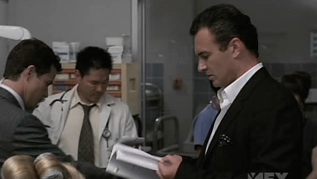 Charmed-Online-dot-NL-NipTuck5x01-1655.jpg