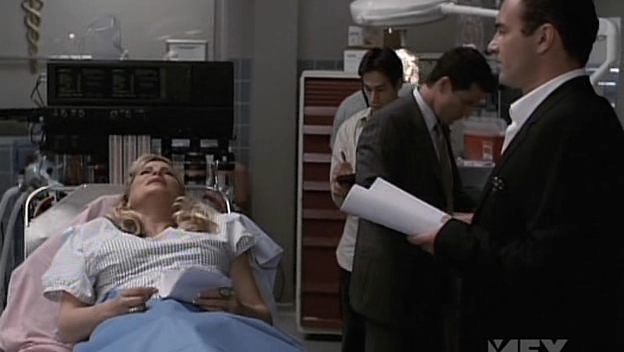 Charmed-Online-dot-NL-NipTuck5x01-1670.jpg