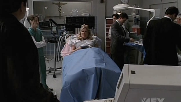 Charmed-Online-dot-NL-NipTuck5x01-1682.jpg