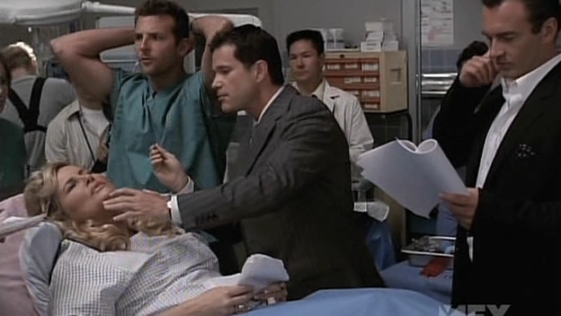 Charmed-Online-dot-NL-NipTuck5x01-1707.jpg