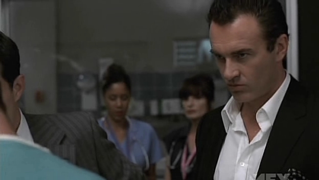 Charmed-Online-dot-NL-NipTuck5x01-1788.jpg