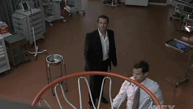 Charmed-Online-dot-NL-NipTuck5x01-1838.jpg