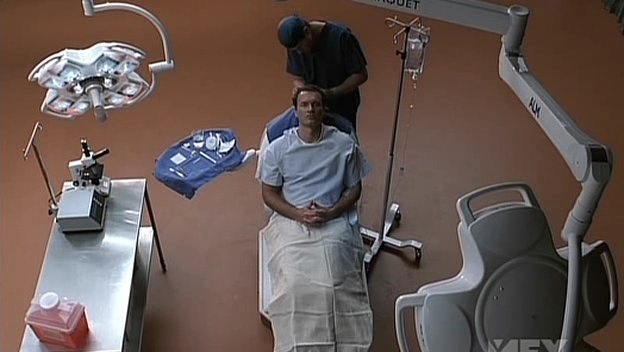 Charmed-Online-dot-NL-NipTuck5x01-1935.jpg