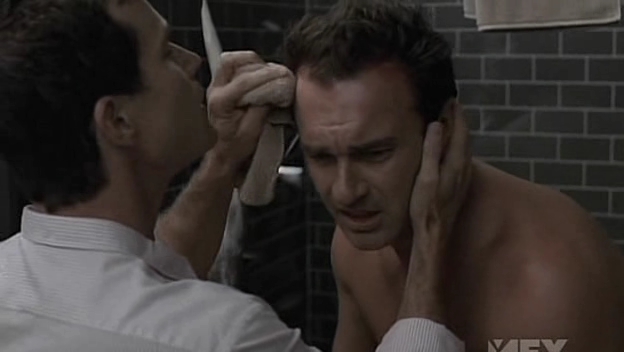 Charmed-Online-dot-NL-NipTuck5x01-2053.jpg