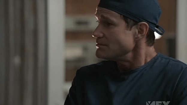 Charmed-Online-dot-NL-NipTuck5x01-2735.jpg