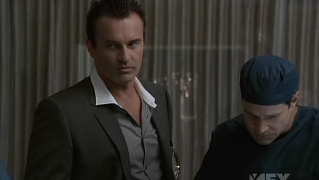 Charmed-Online-dot-NL-NipTuck5x01-2759.jpg