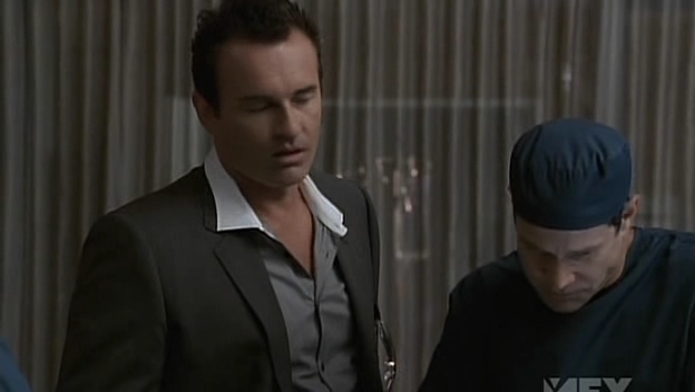 Charmed-Online-dot-NL-NipTuck5x01-2760.jpg
