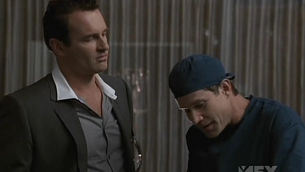 Charmed-Online-dot-NL-NipTuck5x01-2769.jpg