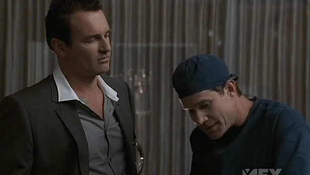 Charmed-Online-dot-NL-NipTuck5x01-2770.jpg