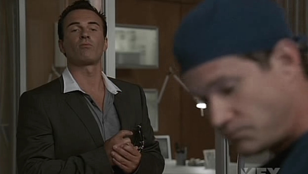 Charmed-Online-dot-NL-NipTuck5x01-2784.jpg