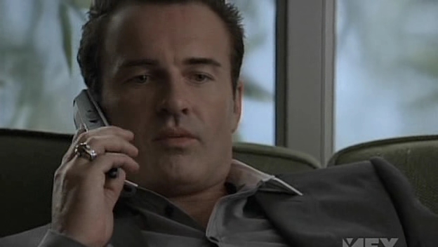 Charmed-Online-dot-NL-NipTuck5x01-2925.jpg