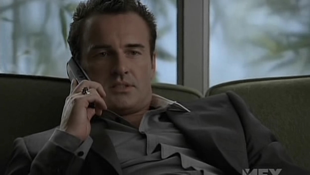 Charmed-Online-dot-NL-NipTuck5x01-2935.jpg