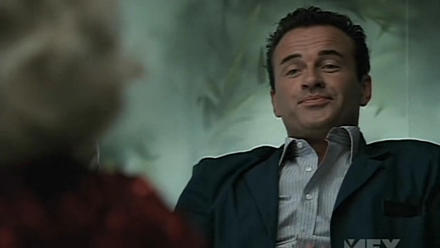 Charmed-Online-dot-NL-NipTuck5x02-0136.jpg