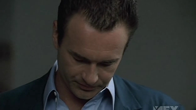 Charmed-Online-dot-NL-NipTuck5x02-0515.jpg