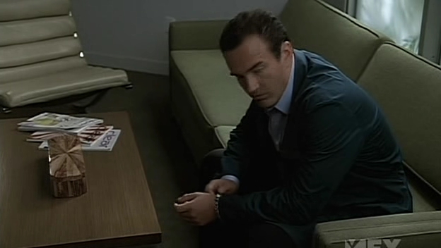 Charmed-Online-dot-NL-NipTuck5x02-0569.jpg