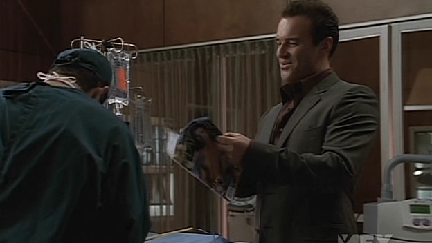 Charmed-Online-dot-NL-NipTuck5x02-1533.jpg