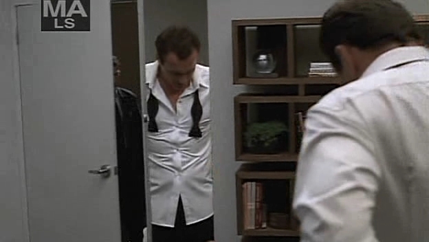 Charmed-Online-dot-NL-NipTuck5x02-1830.jpg