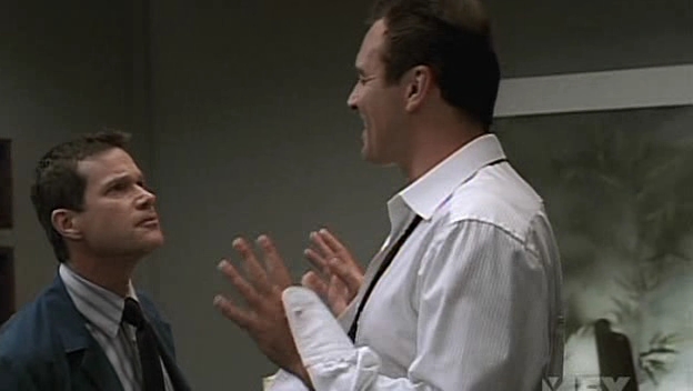 Charmed-Online-dot-NL-NipTuck5x02-1857.jpg