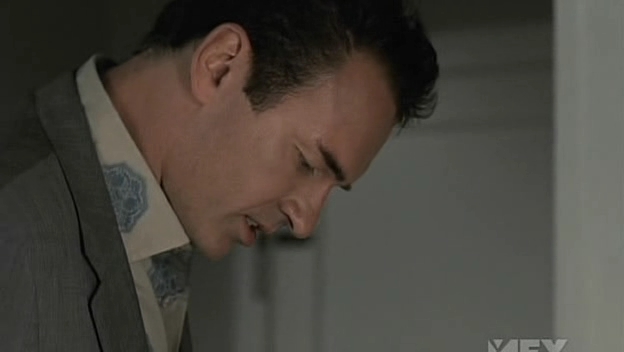 Charmed-Online-dot-NL-NipTuck5x03-0835.jpg