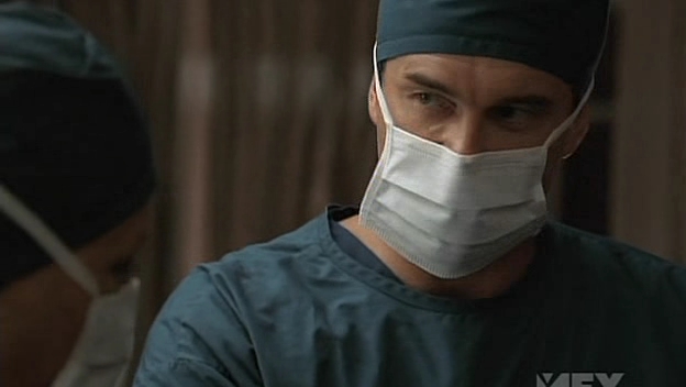 Charmed-Online-dot-NL-NipTuck5x03-1262.jpg