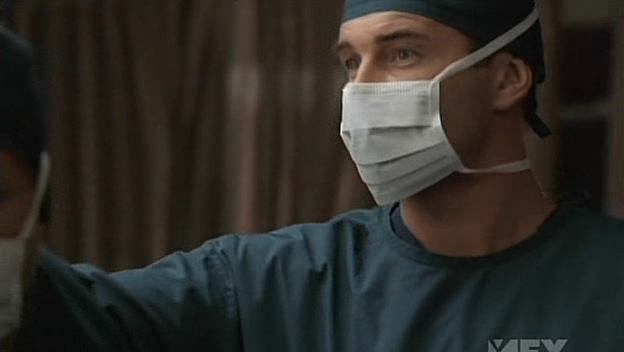 Charmed-Online-dot-NL-NipTuck5x03-1265.jpg