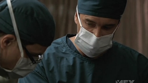 Charmed-Online-dot-NL-NipTuck5x03-1281.jpg