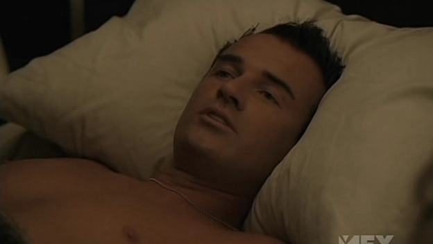 Charmed-Online-dot-NL-NipTuck5x03-2104.jpg