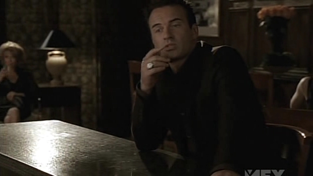 Charmed-Online-dot-NL-NipTuck5x03-2350.jpg