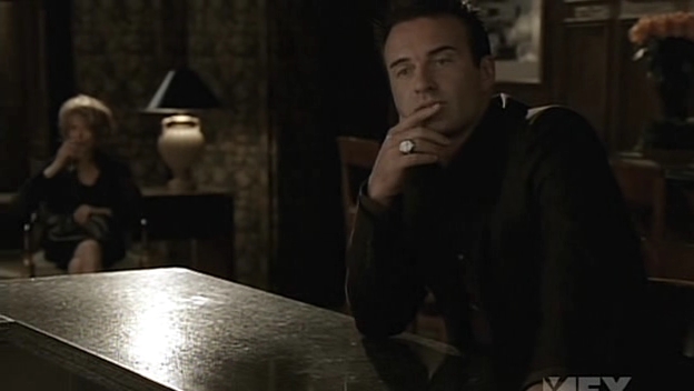 Charmed-Online-dot-NL-NipTuck5x03-2351.jpg