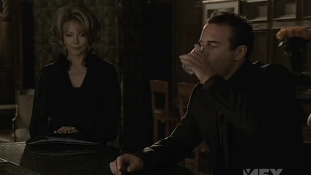Charmed-Online-dot-NL-NipTuck5x03-2368.jpg