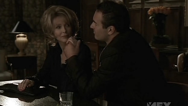 Charmed-Online-dot-NL-NipTuck5x03-2429.jpg