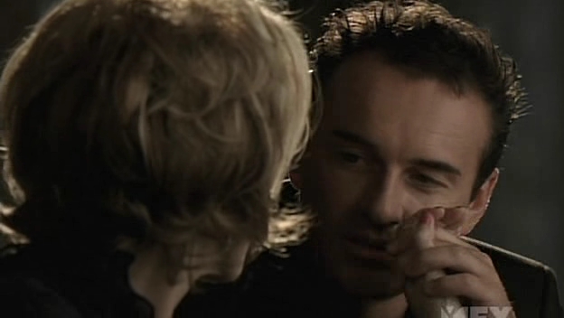 Charmed-Online-dot-NL-NipTuck5x03-2432.jpg