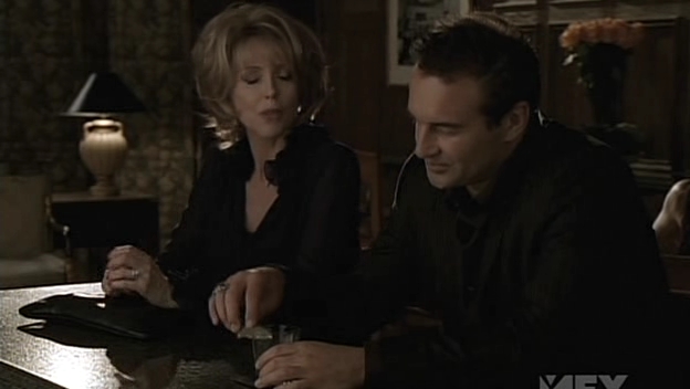 Charmed-Online-dot-NL-NipTuck5x03-2449.jpg