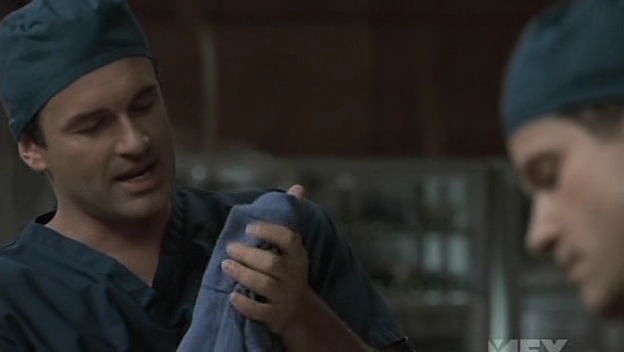 Charmed-Online-dot-NL-NipTuck5x04-0484.jpg