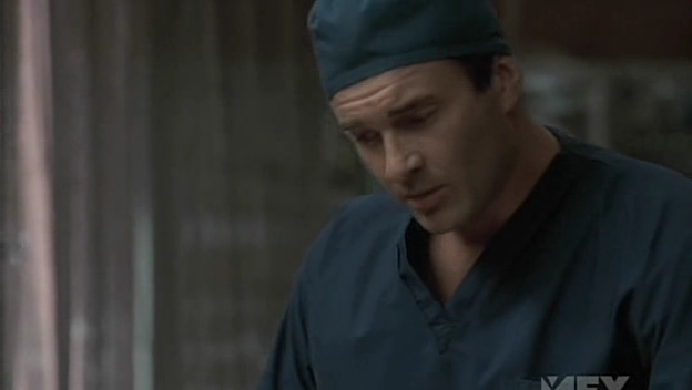 Charmed-Online-dot-NL-NipTuck5x04-0512.jpg