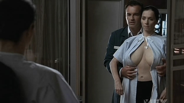 Charmed-Online-dot-NL-NipTuck5x04-1208.jpg