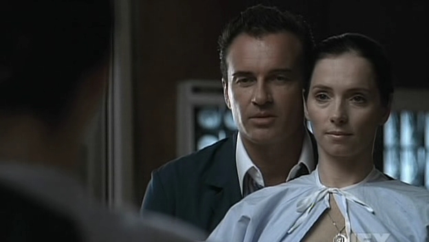 Charmed-Online-dot-NL-NipTuck5x04-1213.jpg