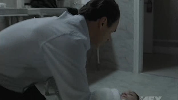 Charmed-Online-dot-NL-NipTuck5x04-1982.jpg